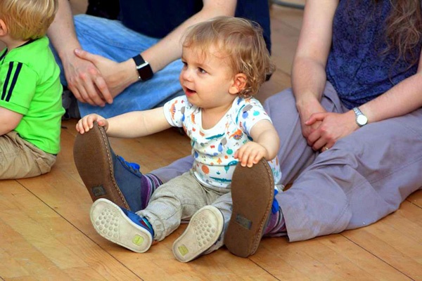 children listening to classical music at Recitals for Wrigglers